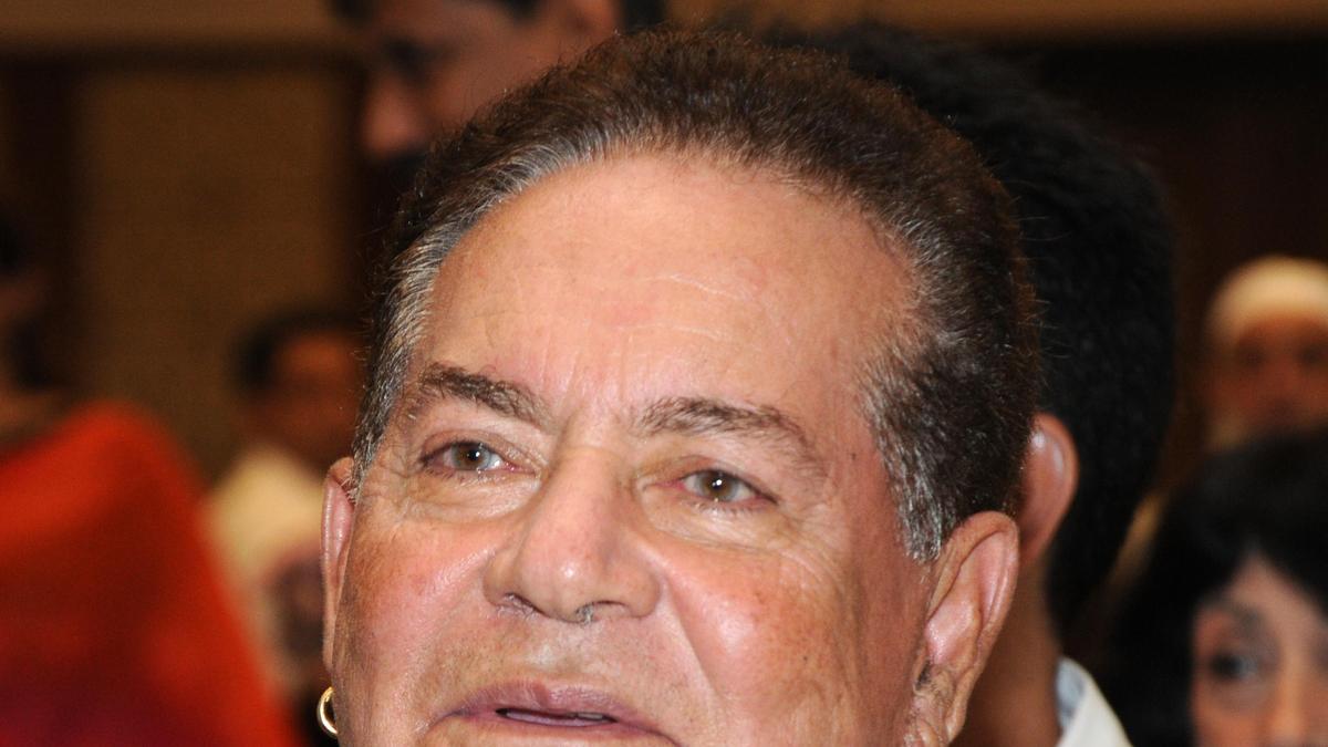 Veteran screenwriter Salim Khan discharged from Mumbai hospital